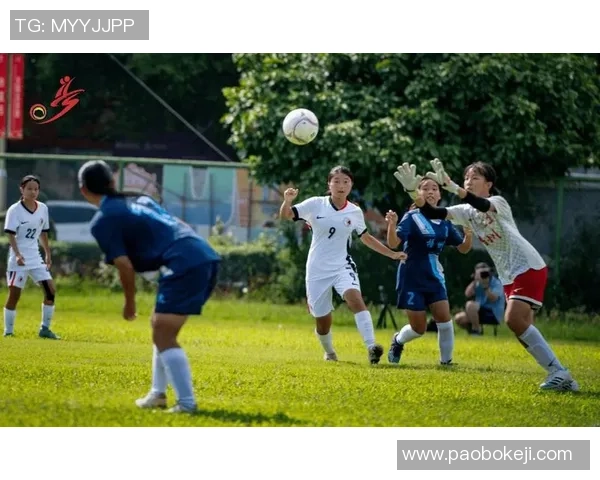 梦中偶遇足球明星训练场景感受激情与梦想的碰撞