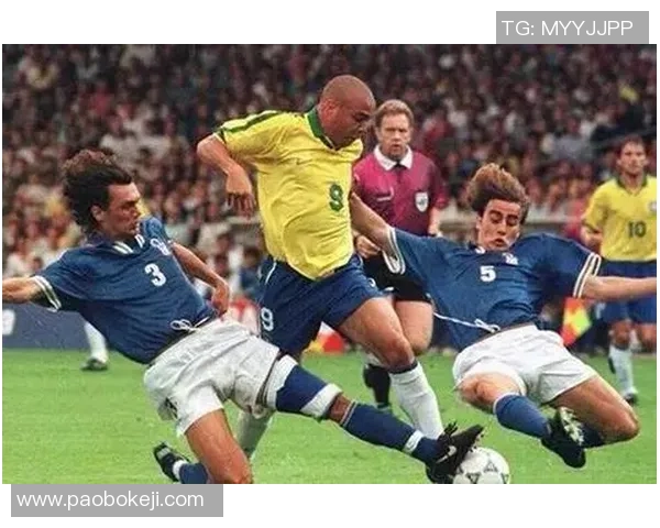 谁是足球界最硬的明星球员他的传奇故事与成就揭秘 谁是足球界最硬的明星球员他的传奇故事与成就揭秘